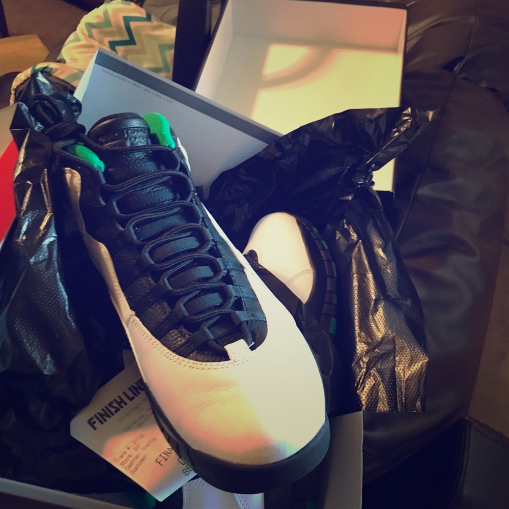 Sneakers